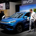 شركات السيارات الألمانية تحذر من فرض رسوم على السيارات الكهربائية الصينيةً