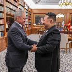 شويجو يعود إلى موسكو من بيونج يانج باتفاقيات حول إعمار كورسك واستئناف الرحلات الجوية