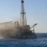 البترول : انقلاب البارج البحري Adam Marine 12 في جبل الزيت في خليج السويس