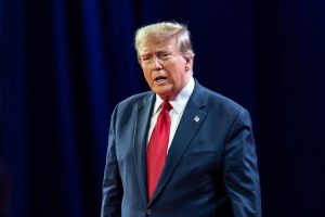 البيت الأبيض يطلق نظامًا جديدًا يقيس ولاء الشركات الأميركية للحكومة