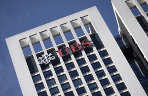 بنك UBS قد ينتقل إلى الولايات المتحدة