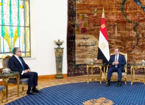 الرئيس السيسي يستقبل خالد العناني المدير العام المنتخب لليونسكو