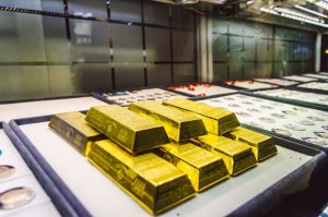 تذبذبات الذهب بلغت 150 دولارا اليوم بعدما لامس  4400 دولار