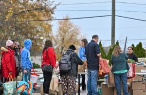 الإغلاق الحكومي يثقل كاهل اقتصاد واشنطن المتعثر أصلا وآلاف الأسر تتجه إلى حافة الانهيار المالي