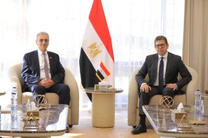 رئيس المخابرات العامه يستقبل علي شعث رئيس اللجنة الفلسطينية لإدارة قطاع غزة